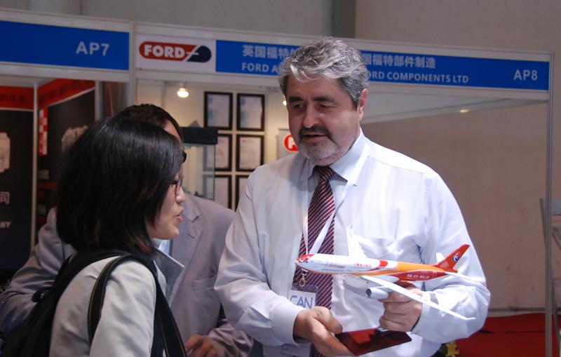 ����W(w��ng)���Zӛ�������򰲖|�Z��˾�����O(sh��)Ӌ(j��)�����{���q�Ӳ����ˣ��ң�ٛ(z��ng)��"����W(w��ng)̖(h��o)"�w�C(j��)ģ����   �zӰ������W(w��ng)ӛ��  ��ި
